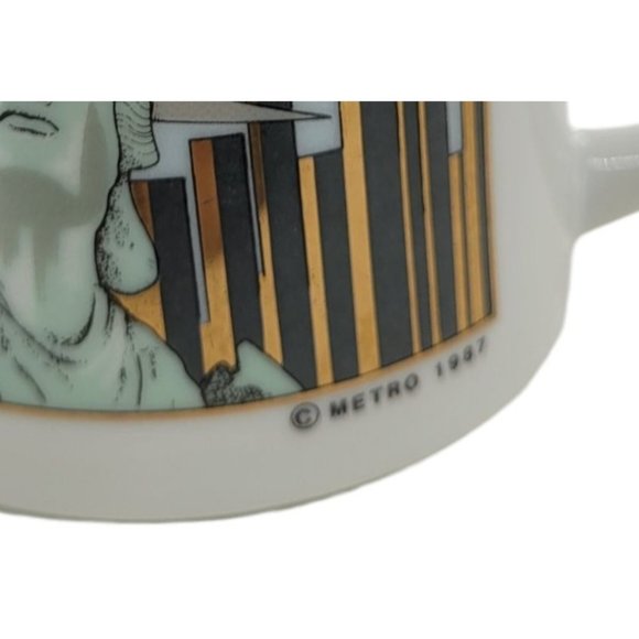 Statue of Liberty Island, New York City, NY, Metro 1987 Mug, Gold Trim, Nice - Picture 7 of 9